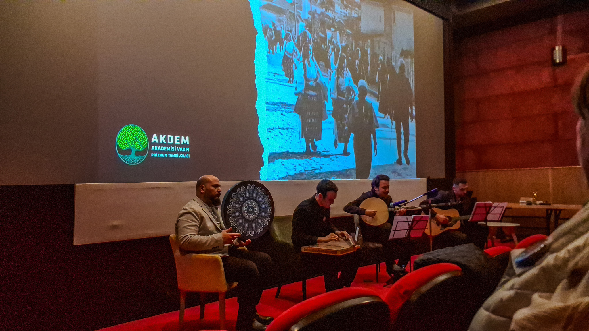 İlhan Ayverdi İzinde Türkçe